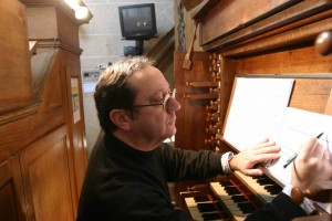 Hervé DESABRE - Organiste du Ministère de la Défense, et Titulaire de l'orgue du Val de Grâce à Paris 